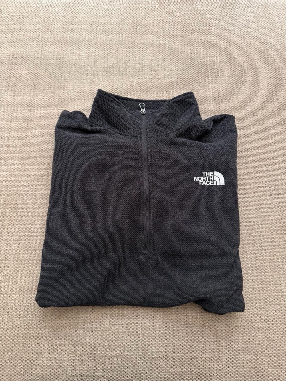 The North Face Men’s Black Quarter-Zip Fleece Pullover